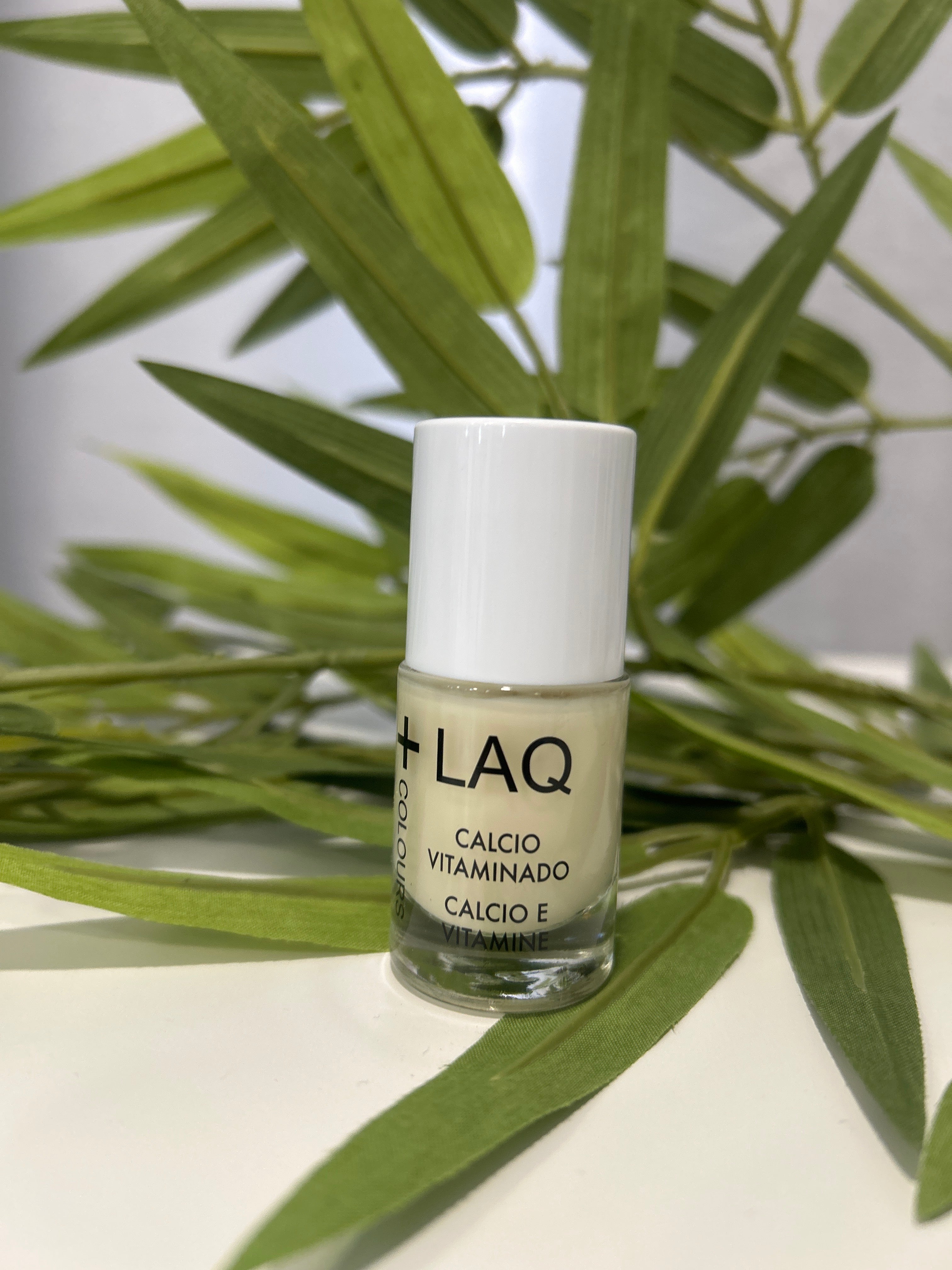 +LAQ ESMALTE CALCIO