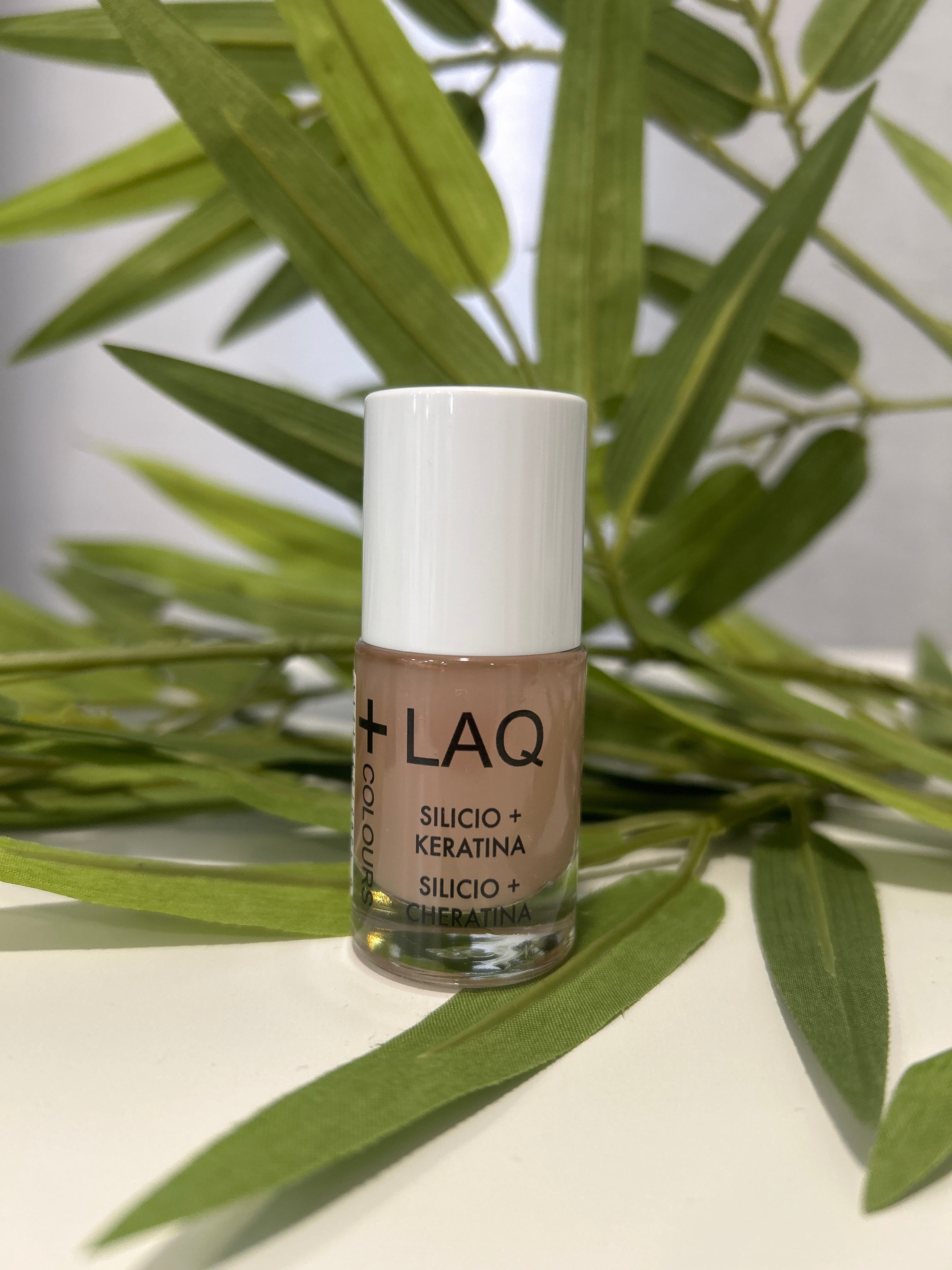 +LAQ COLOURS SILICIO + KERATINA 10 ML